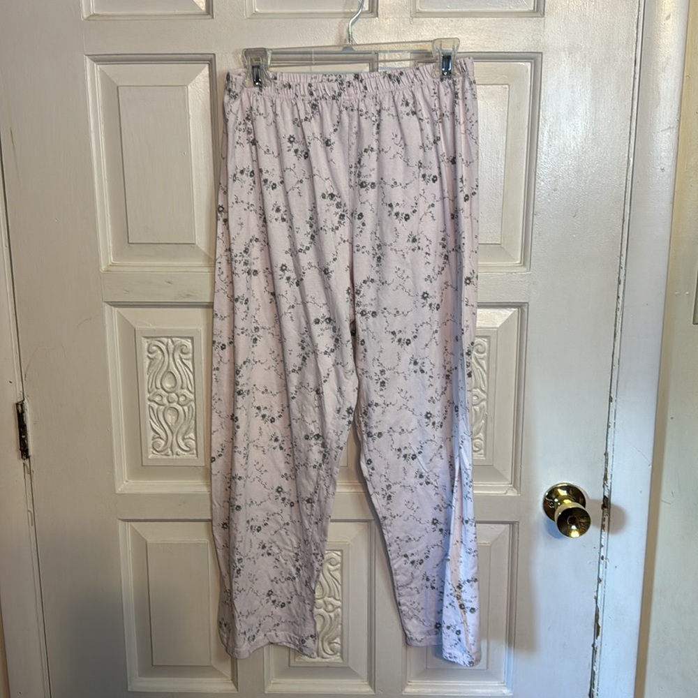 PJ Set Size Large - Picture 5 of 13